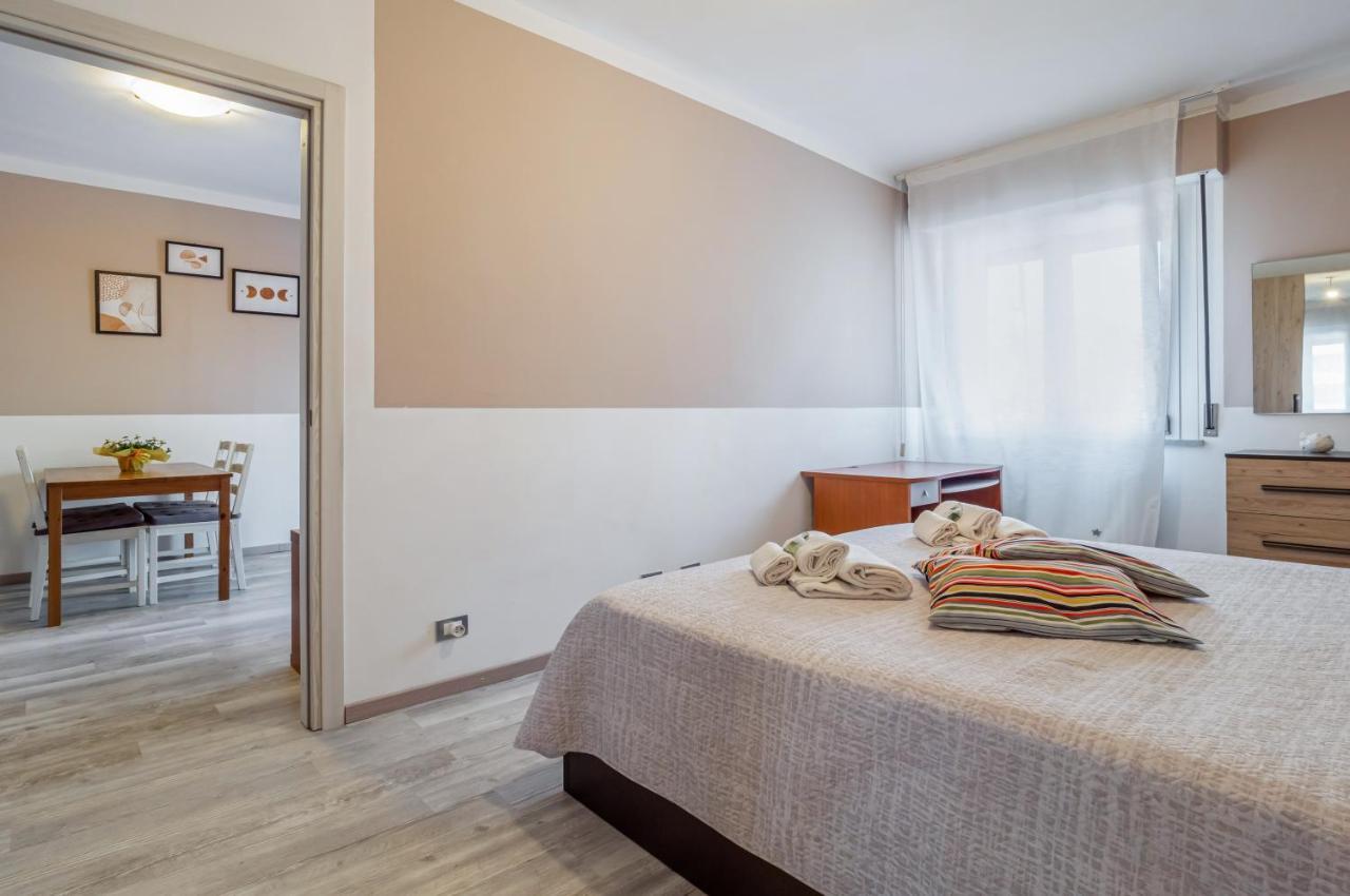 Domus Lucis Apartment Terrace & Private Parking Marinella di Sarzana Bagian luar foto